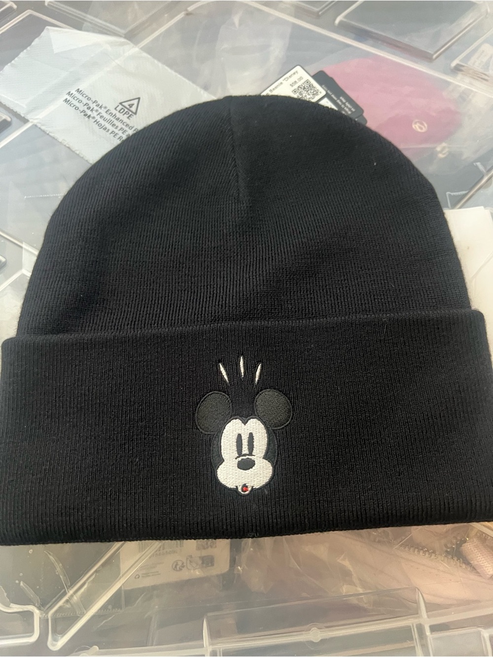 Lululemon Mickey Mouse warm revelation beanie in black